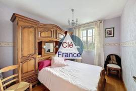 Detached Country House with Outbuilding Detached Country House with Outbuilding