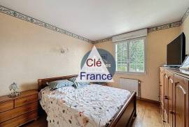 Detached Country House with Outbuilding Detached Country House with Outbuilding