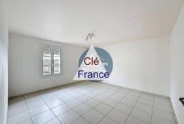 Detached Country House with Outbuilding Detached Country House with Outbuilding