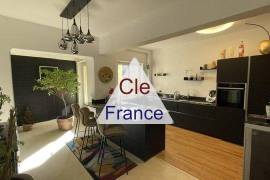 Apartment in Great Location Apartment in Great Location