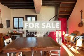 Town House with Neat Garden Town House with Neat Garden