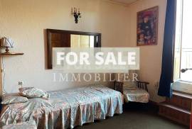 Town House with Neat Garden Town House with Neat Garden