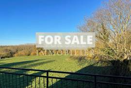 Town House with Neat Garden Town House with Neat Garden