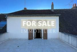 Town House with Neat Garden Town House with Neat Garden