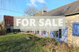 Detached Country House with Outbuilding Detached Country House with Outbuilding