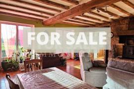 Detached Country House with Outbuilding Detached Country House with Outbuilding