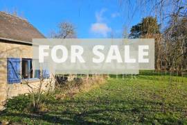 Detached Country House with Outbuilding Detached Country House with Outbuilding