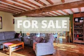 Detached Country House with Outbuilding Detached Country House with Outbuilding