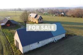 Detached Country House with Outbuilding Detached Country House with Outbuilding