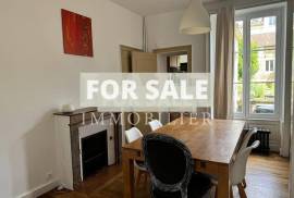 Town House with Neat Garden Town House with Neat Garden