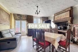 Town House in Good Order with Garden