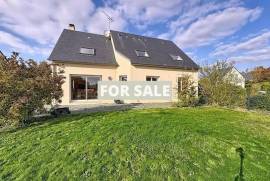 Detached Country House with Open Views