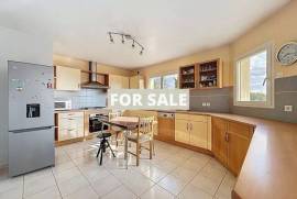 Detached Country House with Open Views Detached Country House with Open Views