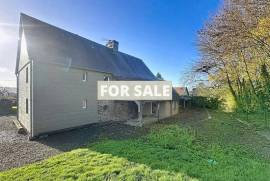 Detached Country House with Open Views Detached Country House with Open Views