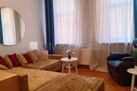 Apartment for rent in Riga, 120.00m2