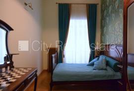 Apartment for rent in Riga, 110.00m2