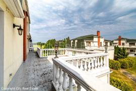 Detached house for rent in Riga district, 332.00m2