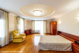 Detached house for rent in Riga district, 332.00m2