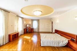 Detached house for rent in Riga district, 332.00m2