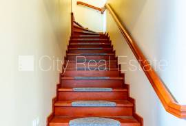 Detached house for rent in Riga district, 332.00m2