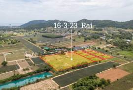 Beautiful plots of building land for sale in Pranburi, Khao Tao