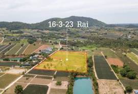 Beautiful plots of building land for sale in Pranburi, Khao Tao