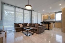 2 Bedroom Modern Apartment - Universal, Paphos