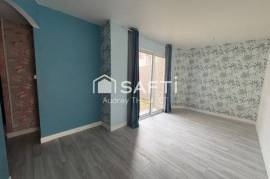 MURS COMMERVCIAUX ET APPARTEMENT T3