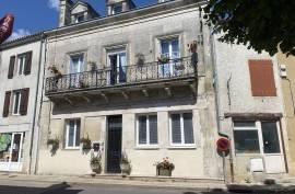 Spacious Village Property With Commerce In Walking Distance - €158,500