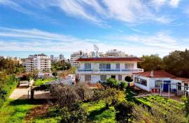 EXCLUSIVE FARM NEXT TO GOLF COURSE AND VAU BEACH