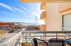 1 +1 Bedroom Apartment, with Local Accommodation License in the First Line Praia da Rocha