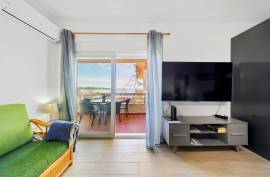 1 +1 Bedroom Apartment, with Local Accommodation License in the First Line Praia da Rocha