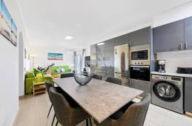 1 +1 Bedroom Apartment, with Local Accommodation License in the First Line Praia da Rocha