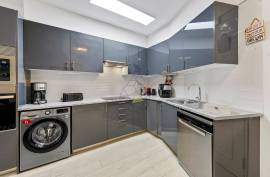 1 +1 Bedroom Apartment, with Local Accommodation License in the First Line Praia da Rocha