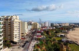 1 +1 Bedroom Apartment, with Local Accommodation License in the First Line Praia da Rocha