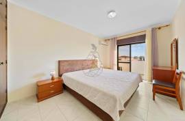 2 bedroom apartment facing south, with garage in Vila Rosa - Portimão