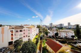 2 bedroom apartment facing south, with garage in Vila Rosa - Portimão