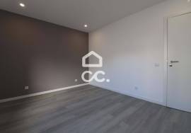 T2 with garage Completely Renovated in Santa Clara