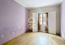 Renovated 1 bedroom apartment in the city center
