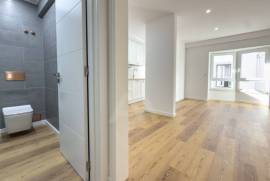 Apartamento T2 Renovado em Cascais