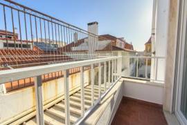 Apartamento T2 Renovado em Cascais