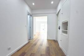 Apartamento T2 Renovado em Cascais