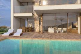 Moradia T3 com Piscina e Vista Mar num Resort Premium