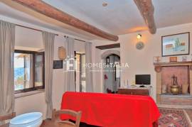 Renovated apartment with magnificent views