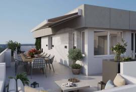 Exclusive Penthouse in Linda-a-Velha with Open Views over the Tejo River and the Sea