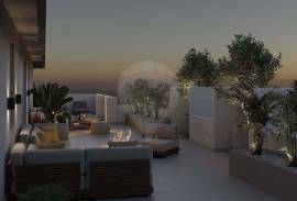 Exclusive Penthouse in Linda-a-Velha with Open Views over the Tejo River and the Sea