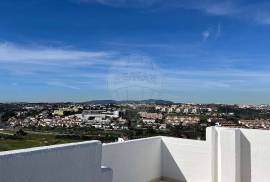 Exclusive Penthouse in Linda-a-Velha with Open Views over the Tejo River and the Sea