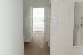 Exclusive Penthouse in Linda-a-Velha with Open Views over the Tejo River and the Sea