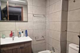 ✨ Semi-Refurbished 2-Bedroom Apartment in Bairro Alto da Loba – Paço de Arcos ✨ ✨ Semi-Refurbished 2-Bedroom Apartment in Bairro Alto da Loba – Paço de Arcos ✨