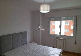 3 bedroom apartment with parking and storage room in Alhos Vedros